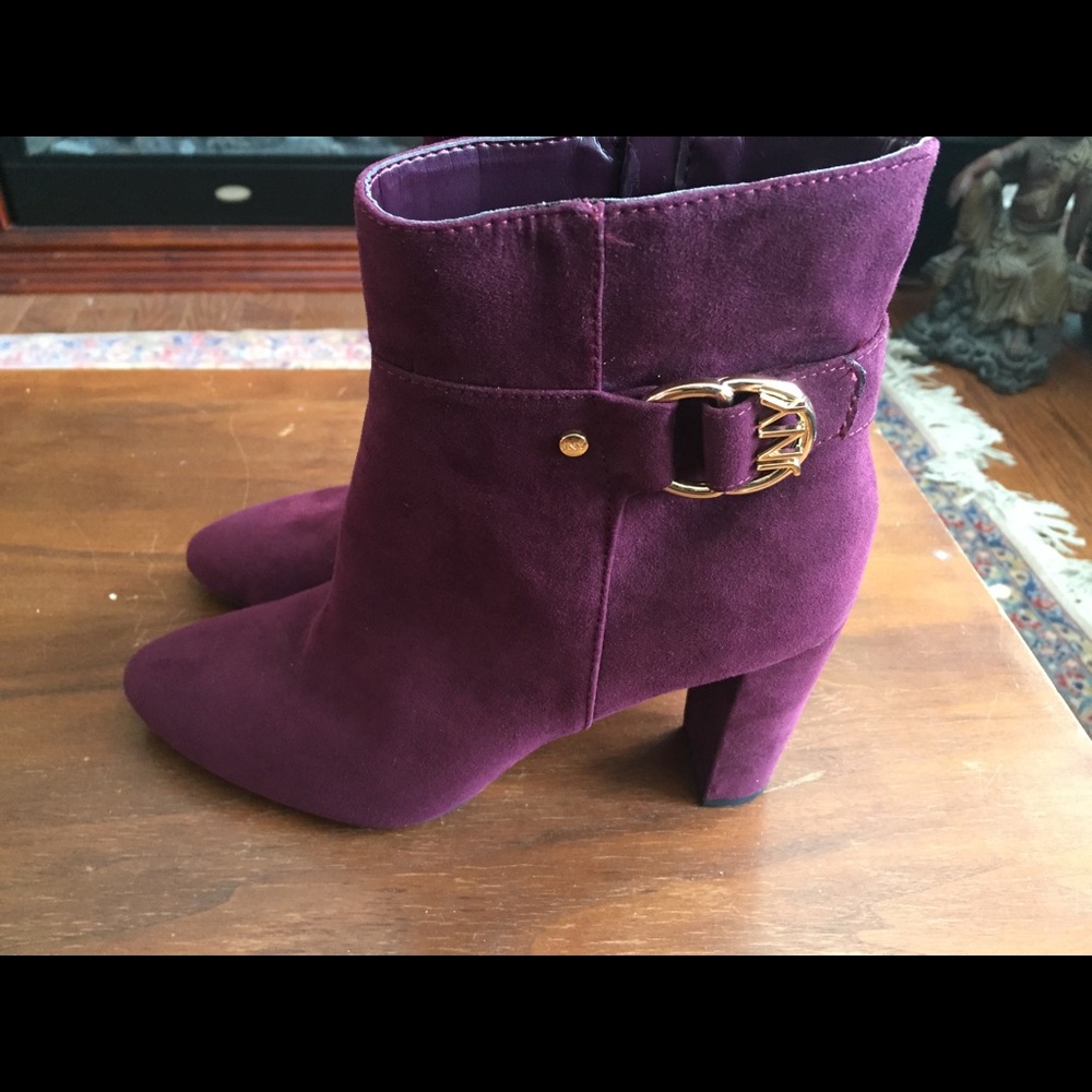 Jones New York PurpleSuede Booties (Karine) sz 7